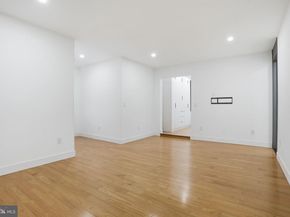 1047 Welsh Road, Huntingdon Valley PA 19006