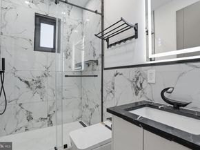 1047 Welsh Road, Huntingdon Valley PA 19006