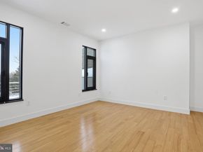 1047 Welsh Road, Huntingdon Valley PA 19006