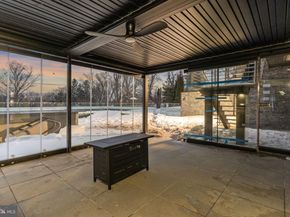 1047 Welsh Road, Huntingdon Valley PA 19006