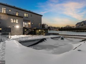 1047 Welsh Road, Huntingdon Valley PA 19006