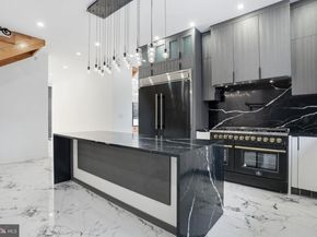 1047 Welsh Road, Huntingdon Valley PA 19006