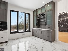 1047 Welsh Road, Huntingdon Valley PA 19006