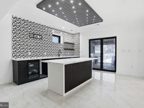 1047 Welsh Road, Huntingdon Valley PA 19006