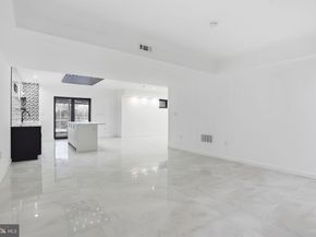 1047 Welsh Road, Huntingdon Valley PA 19006