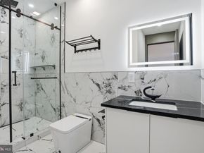 1047 Welsh Road, Huntingdon Valley PA 19006