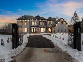 1047 Welsh Road, Huntingdon Valley PA 19006