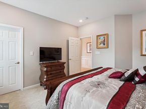 47666 Paulsen Square, Potomac Falls VA 20165