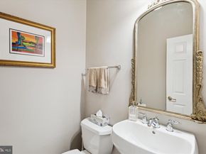 47666 Paulsen Square, Potomac Falls VA 20165