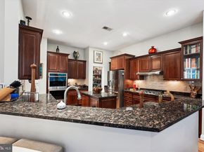 47666 Paulsen Square, Potomac Falls VA 20165