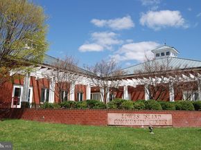 47666 Paulsen Square, Potomac Falls VA 20165