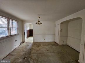 8127 Farnsworth Street, Philadelphia PA 19152