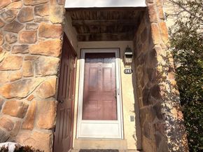 143 Valley Stream Circle, Wayne PA 19087