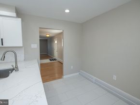 1018 Hoffnagle Place, Philadelphia PA 19111