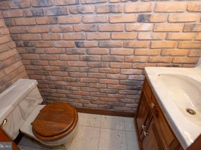 4117 Knorr Street, Philadelphia PA 19135