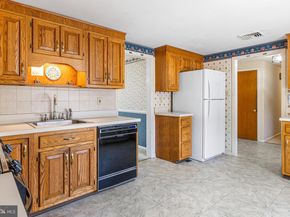 2091 Meetinghouse Road, Jamison PA 18929