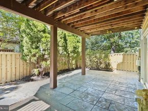 1800 Brentridge Street, Vienna VA 22182