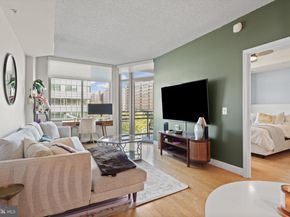 3600 S Glebe Road 414W, Arlington VA 22202