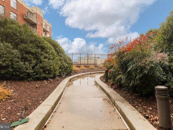 3600 S Glebe Road 414W, Arlington VA 22202