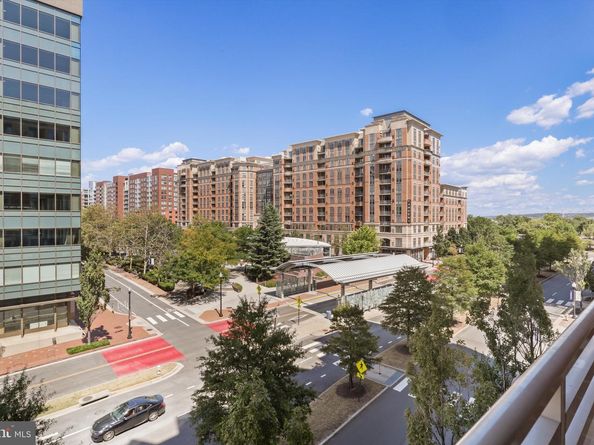 3600 S Glebe Road 414W, Arlington VA 22202