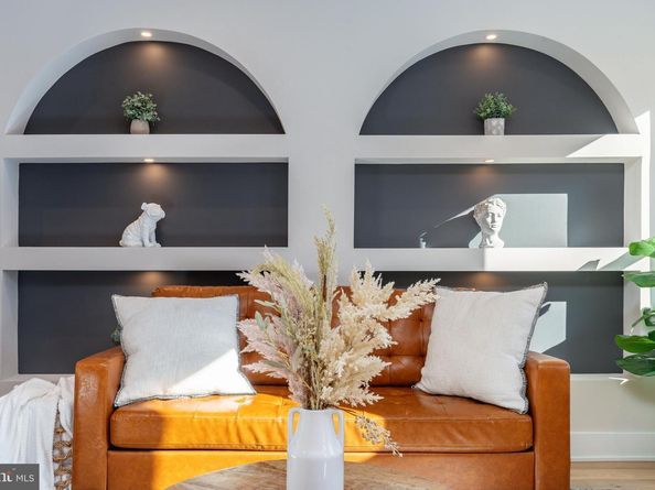 2033 Dickinson Street, Philadelphia PA 19146