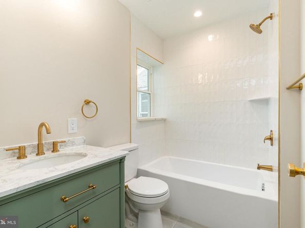 2033 Dickinson Street, Philadelphia PA 19146