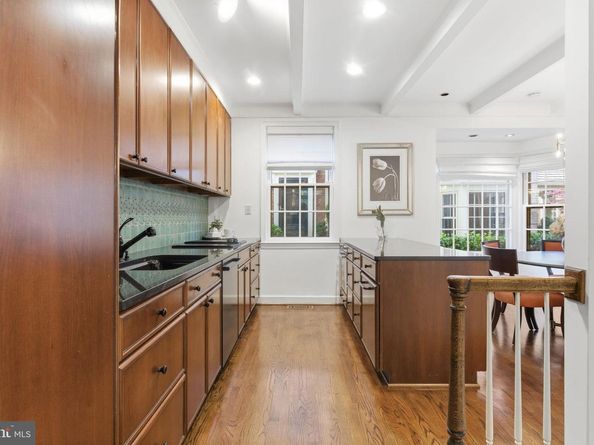 4354 Westover Place NW, Washington DC 20016