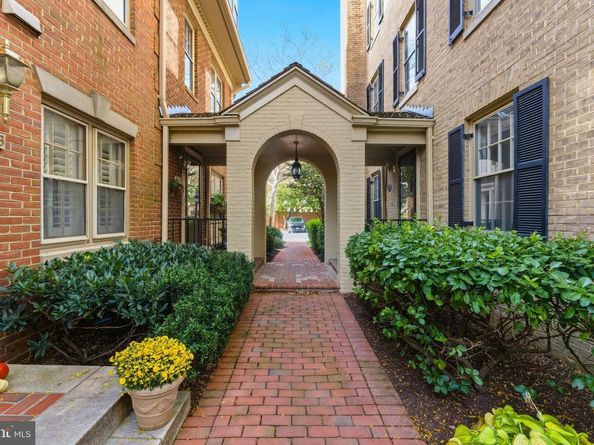 4354 Westover Place NW, Washington DC 20016