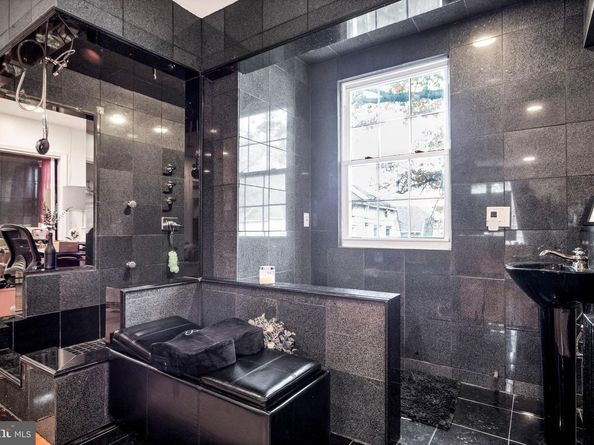 817 Ashbourne Road, Cheltenham PA 19012