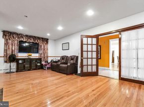 817 Ashbourne Road, Cheltenham PA 19012