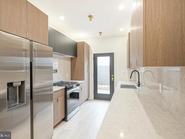 1115 Fitzgerald Street, Philadelphia PA 19148