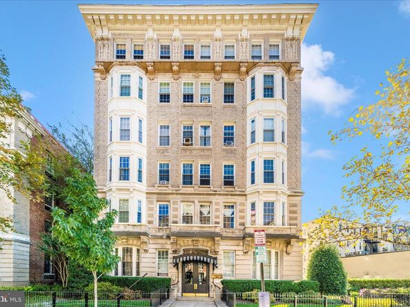 1852 Columbia Road NW 101, Washington DC 20009