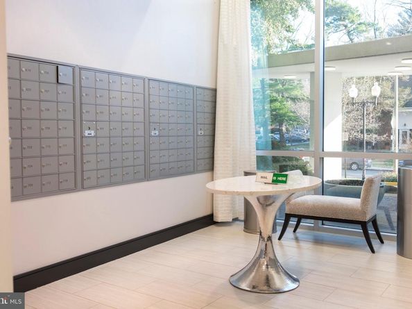 1225 Martha Custis Drive PH 1602, Alexandria VA 22302