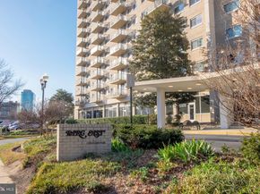 1225 Martha Custis Drive PH 1602, Alexandria VA 22302