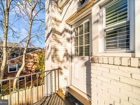 300 49TH Street NE, Washington DC 20019