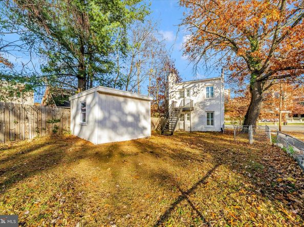 300 49TH Street NE, Washington DC 20019