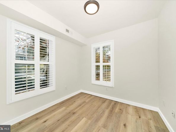 300 49TH Street NE, Washington DC 20019