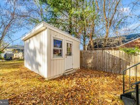 300 49TH Street NE, Washington DC 20019