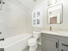 300 49TH Street NE, Washington DC 20019