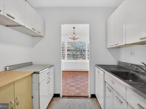 2475 Virginia Avenue NW 429, Washington DC 20037