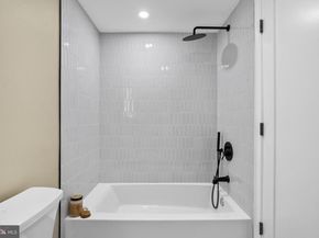 2214 Mount Vernon Street, Philadelphia PA 19130