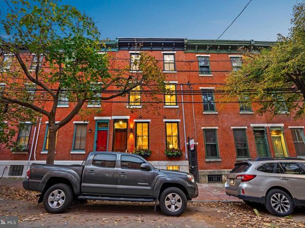 2214 Mount Vernon Street, Philadelphia PA 19130