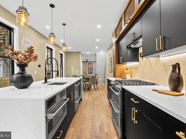 2214 Mount Vernon Street, Philadelphia PA 19130