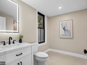 2214 Mount Vernon Street, Philadelphia PA 19130