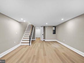 2214 Mount Vernon Street, Philadelphia PA 19130