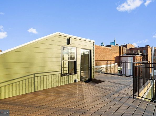 2214 Mount Vernon Street, Philadelphia PA 19130