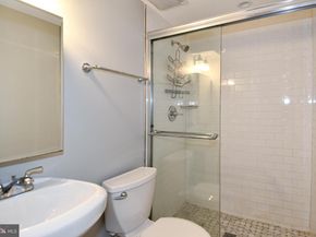 730 Roxboro Place NW, Washington DC 20011