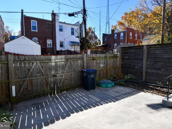 730 Roxboro Place NW, Washington DC 20011