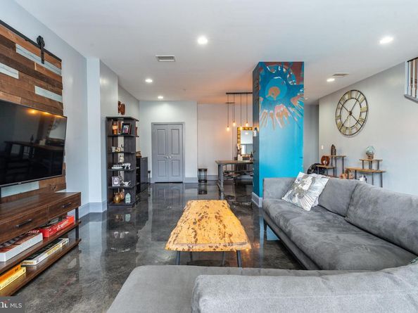 1910 Spring Garden Street 1, Philadelphia PA 19130