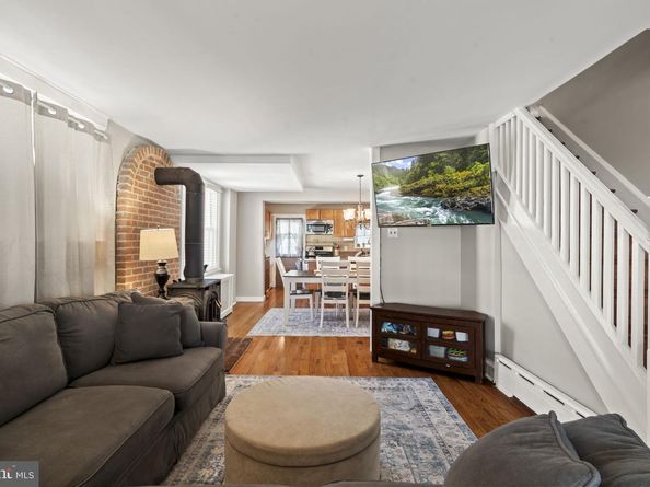 8027 Ryers Avenue, Philadelphia PA 19111